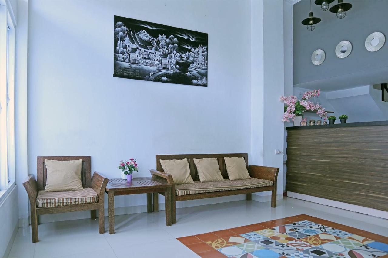 Oyo 1386 Hotel Grand Gabelo Букитинги Екстериор снимка