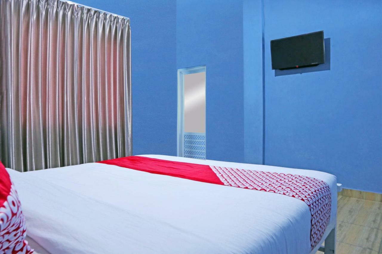 Oyo 1386 Hotel Grand Gabelo Букитинги Екстериор снимка
